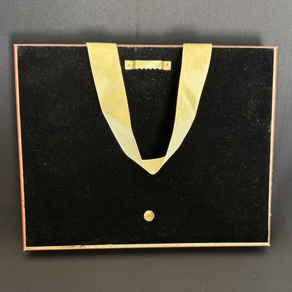 Thomas Kinkade Gold Framed Mill Scene - 9.5” x 7.5” - Picture 4 of 10